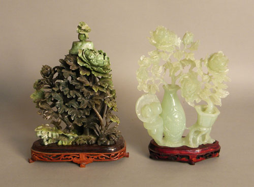 Appraisal: Two Chinese jade carvings