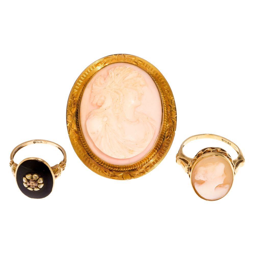 Appraisal: K YELLOW GOLD JEWELRY ASSORTMENT items including a cameo ring