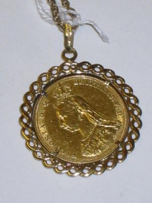 Appraisal: A VICTORIAN GOLD SOVEREIGN dated set in modern ct gold