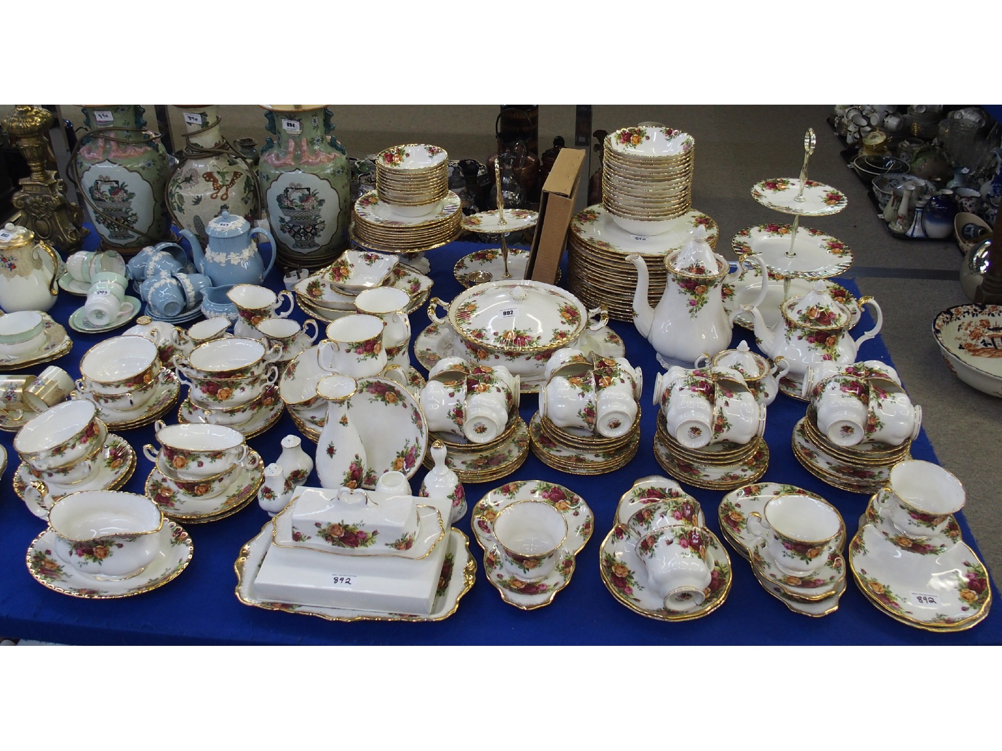 Appraisal: Extensive Royal Albert Old Country Roses dinner service for sixteen