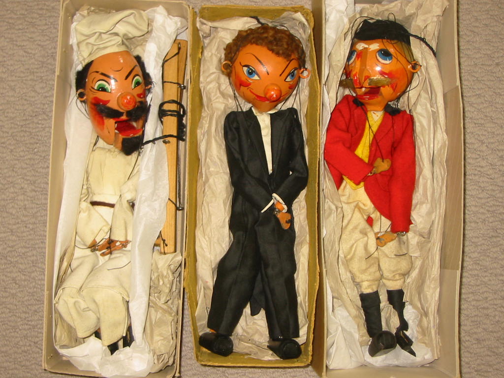 Appraisal: Three Pelham puppets with headbands c SM Piano Player buff