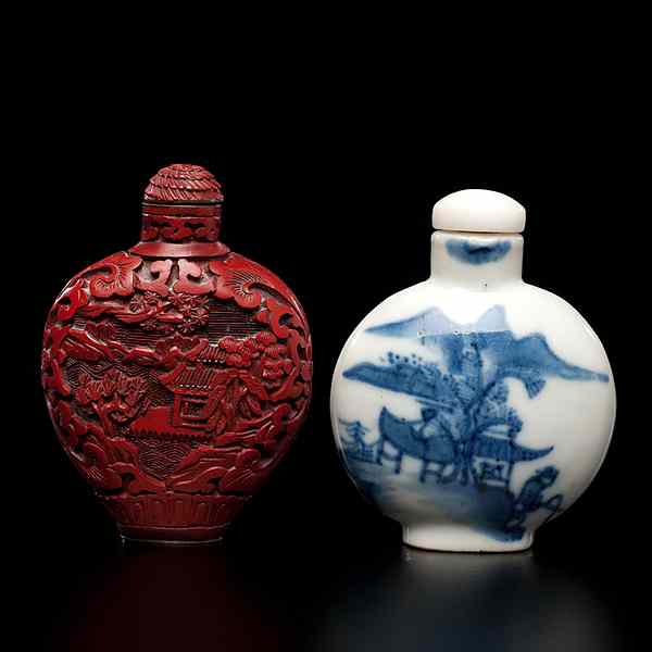 Appraisal: Chinese Snuff Bottles Chinese th th century Two snuff bottles