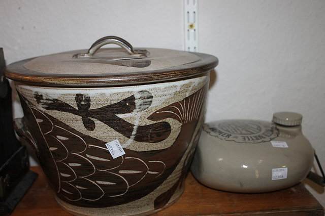 Appraisal: A LARGE STUDIO POTTERY BREAD JAR and cover a stoneware