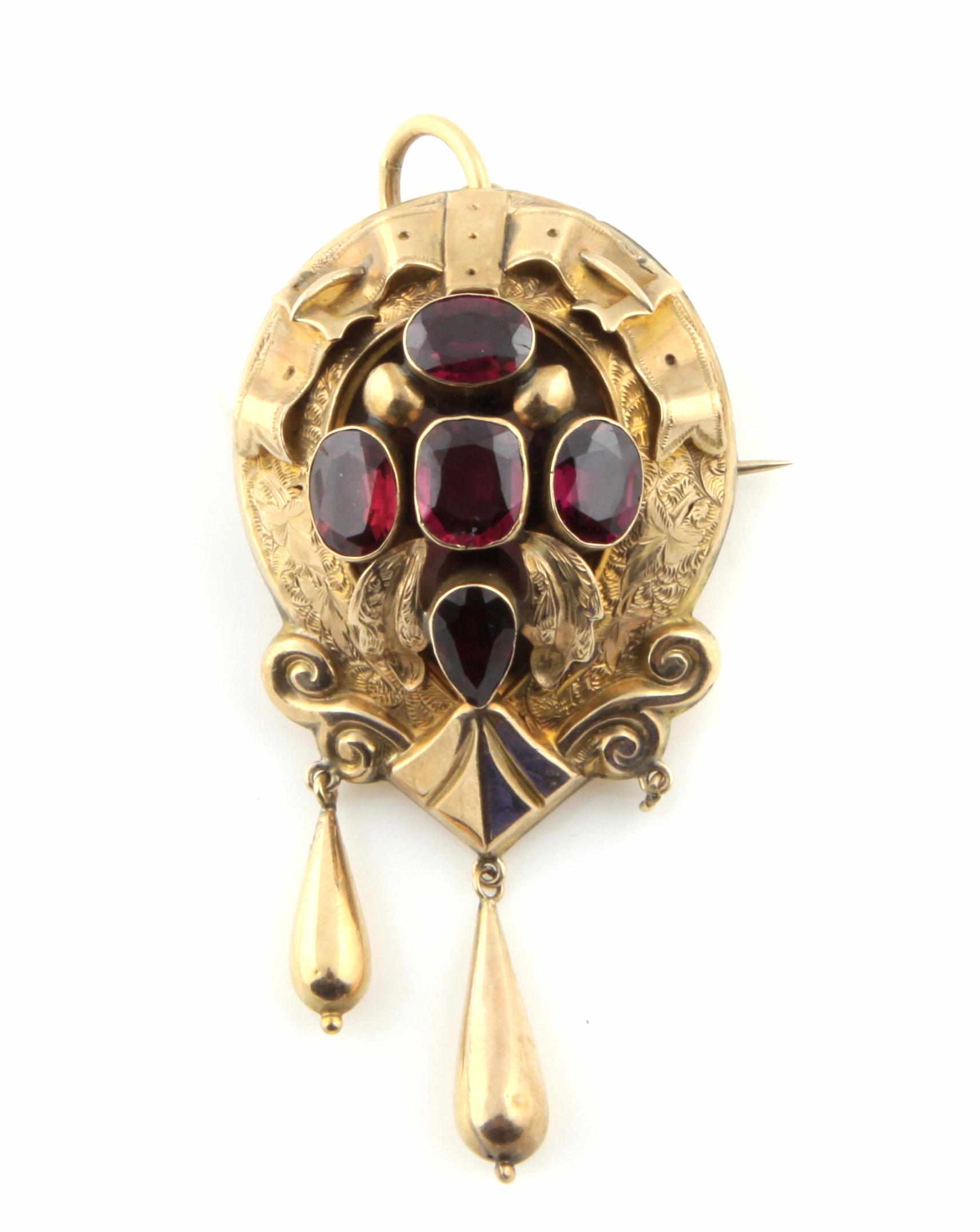 Appraisal: A gold and garnet mourning brooch