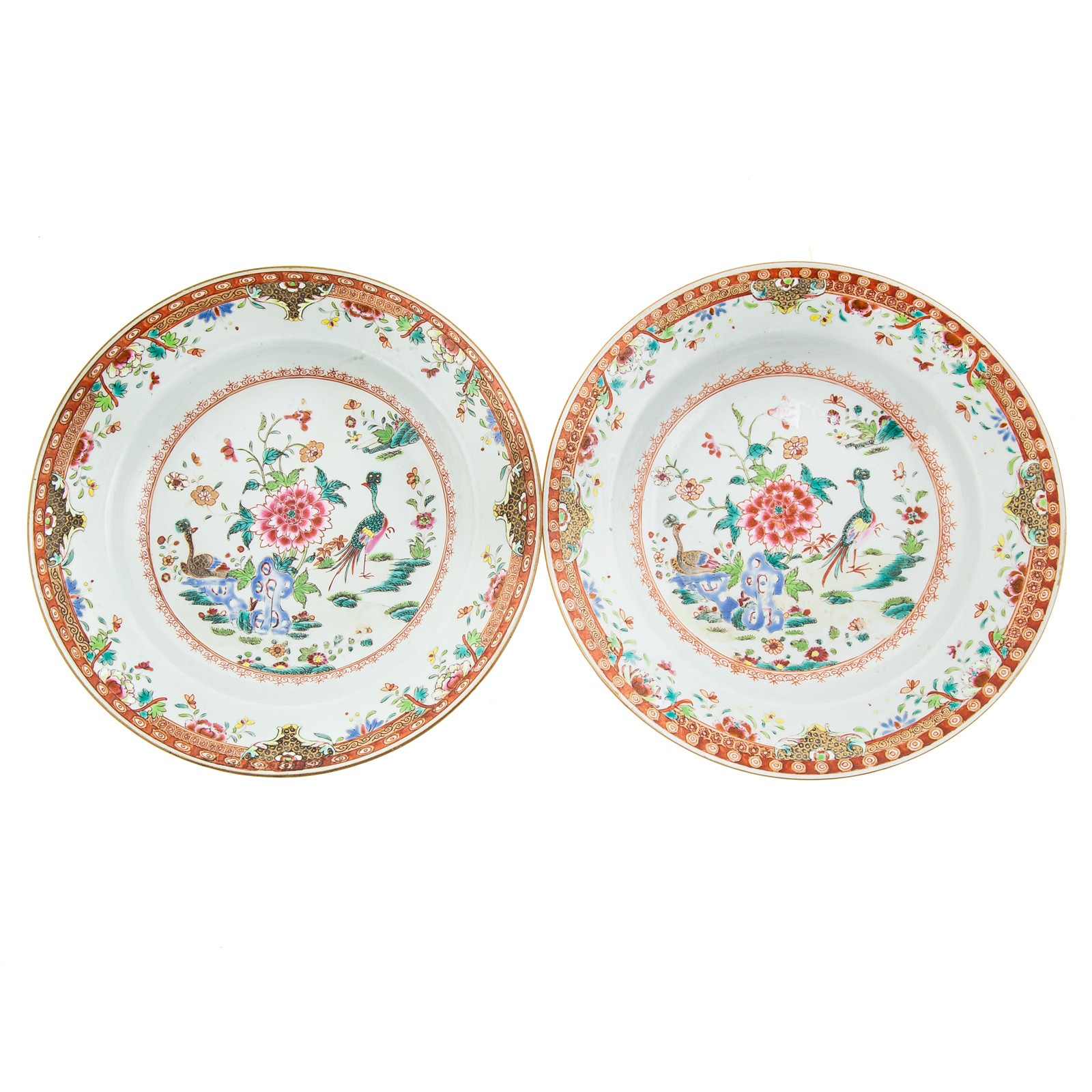 Appraisal: A PAIR OF CHINESE EXPORT FAMILLE ROSE PLATES Circa for