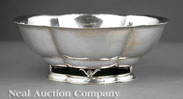 Appraisal: An American Sterling Silver Centerpiece Bowl c - The Randahl