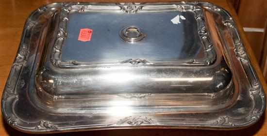 Appraisal: Silver-plated covered vegetable dish Estimate - All items sold as