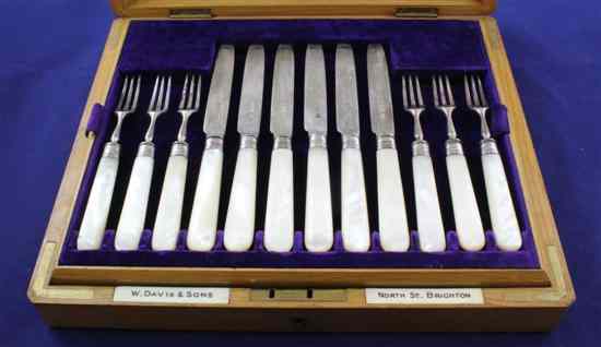 Appraisal: An Edwardian cased set of twelve pairs of mother of