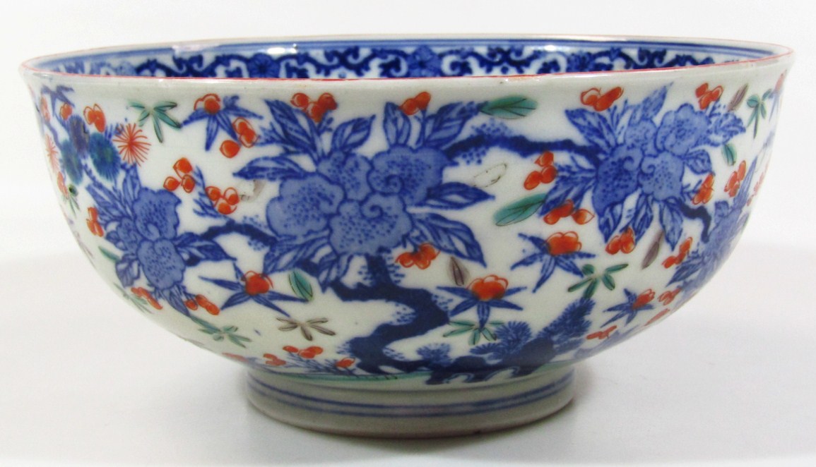 Appraisal: A thC Japanese porcelain bowl polychrome decorated predominantly in blue