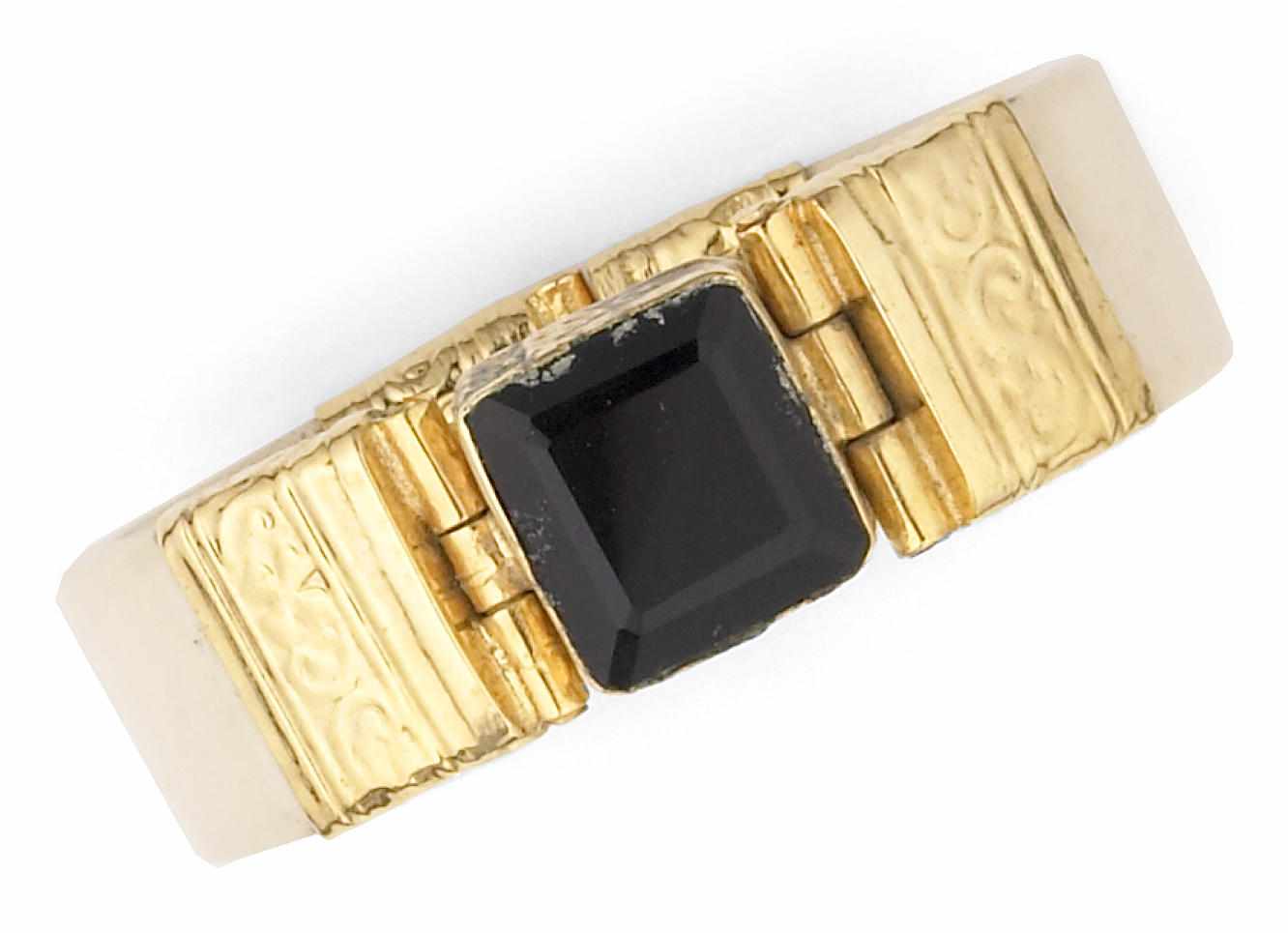 Appraisal: An ivory and square black stone bracelet