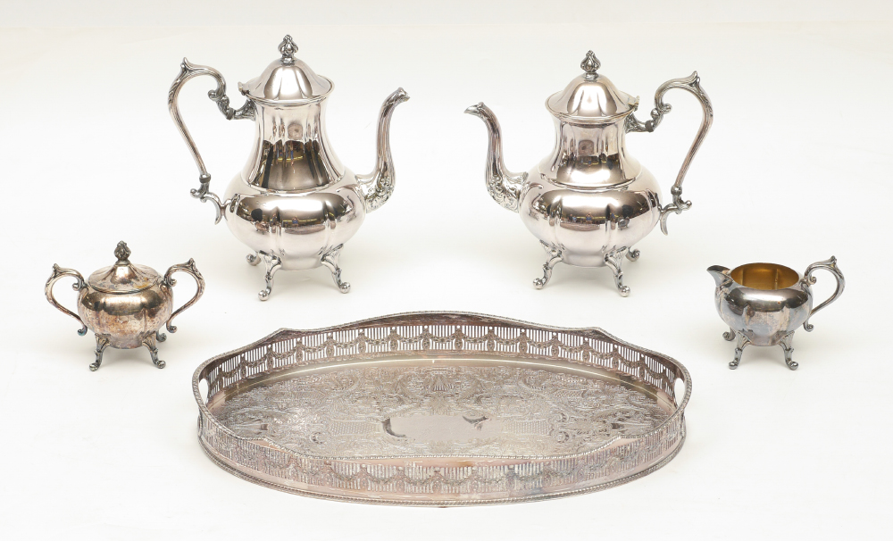 Appraisal: SHERIDAN SILVERPLATE TEA SET A TRAY pieces total piece tea