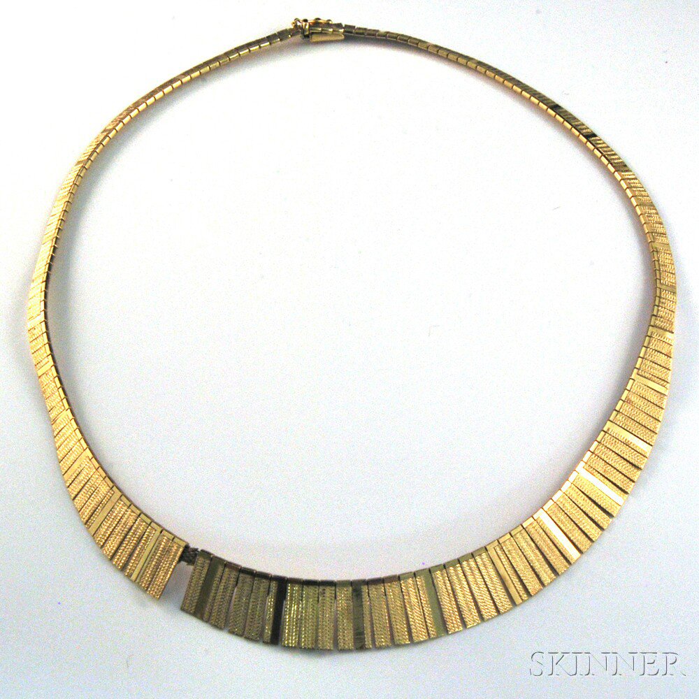 Appraisal: Textured Italian kt Gold Fringe Necklace stamped to clasp missing