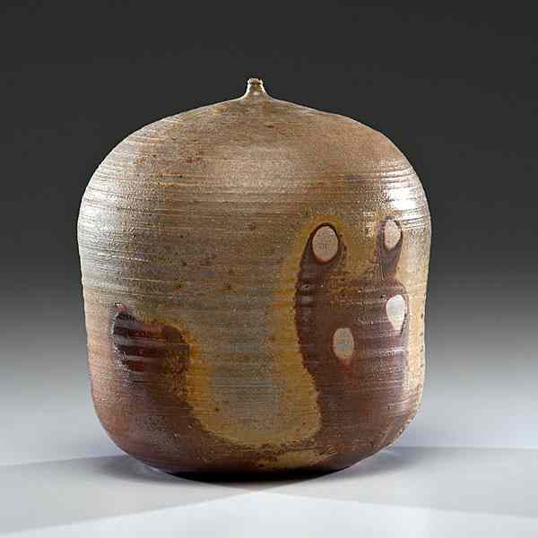 Appraisal: Toshiko Takaezu - USA Vesselca Stoneware ht dia in Alice