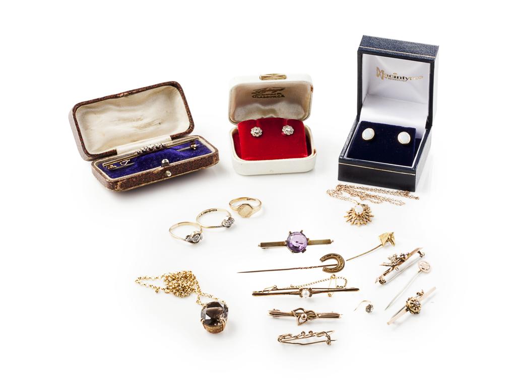 Appraisal: A collection of gem set jewellery to include a pair