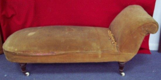 Appraisal: Additional LotA Victorian chaise longue on turned legs and ceramic