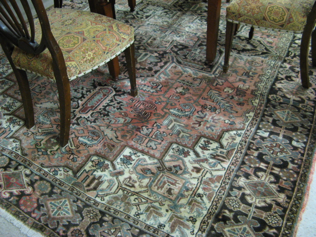 Appraisal: SEMI-ANTIQUE PERSIAN HERIZ CARPET Azarbaijan Province Northwestern Iran centering a