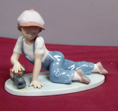 Appraisal: LLADRO - All Aboard Lladro Society - G Limited Edition