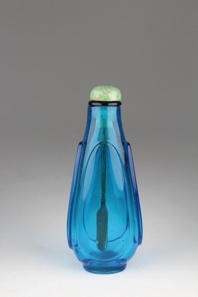 Appraisal: Antique Chinese Sapphire Blue Glass Snuff Bottle Antique Chinese Sapphire