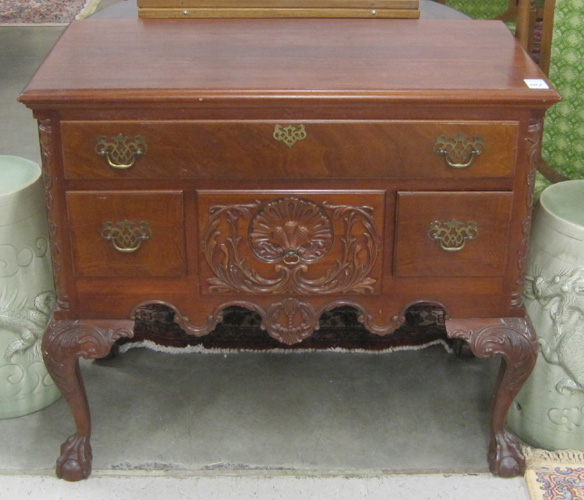 Appraisal: CHIPPENDALE STYLE MAHOGANY LOWBOY manufactured by Tomlinson of High Point