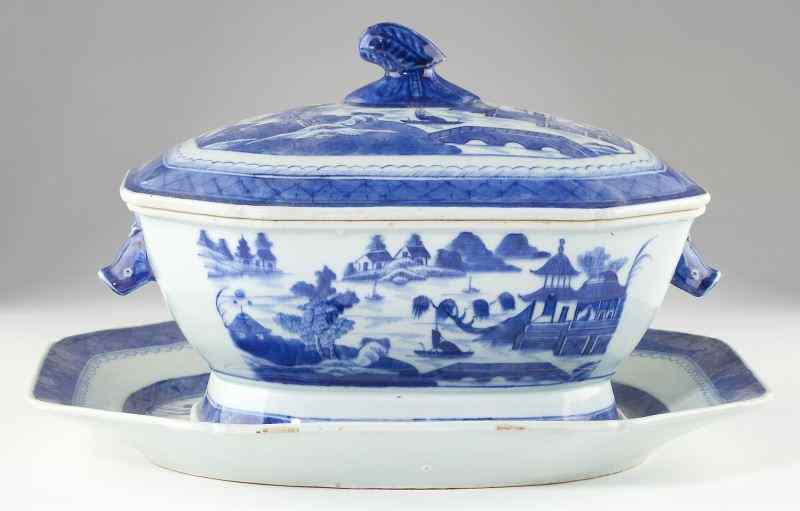 Appraisal: Chinese Export Canton Soup Tureen Undertraywith octagonal undertray th century