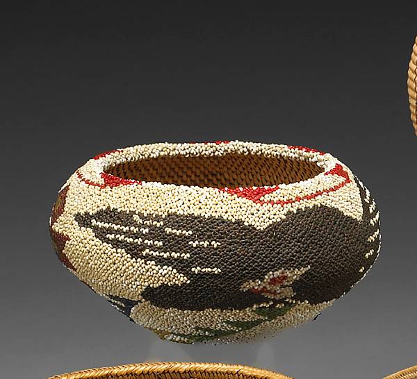 Appraisal: Baskets Depicting a Federal eagle in flight the bust of