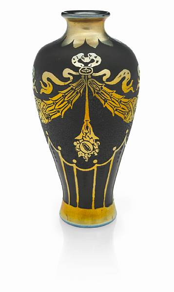 Appraisal: A Steuben gold Aurene over Mirror black acid-etched glass vase