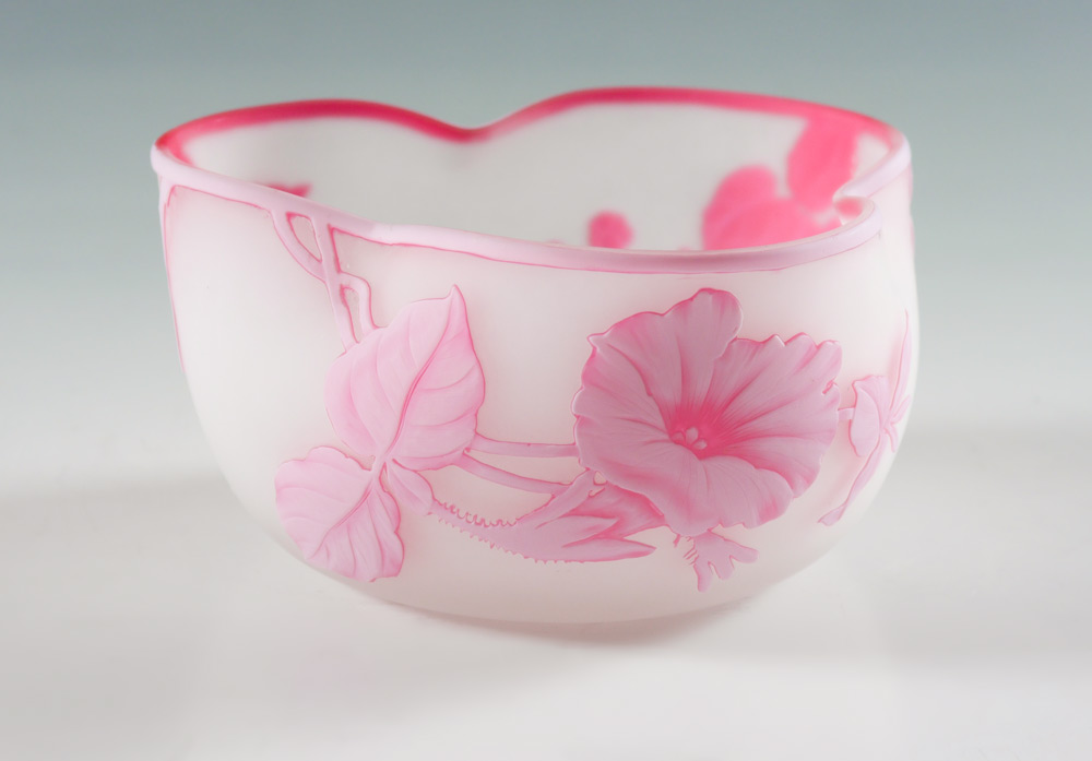 Appraisal: THOMAS WEBB CAMEO GLASS BOWL Frosted white ground pink floral