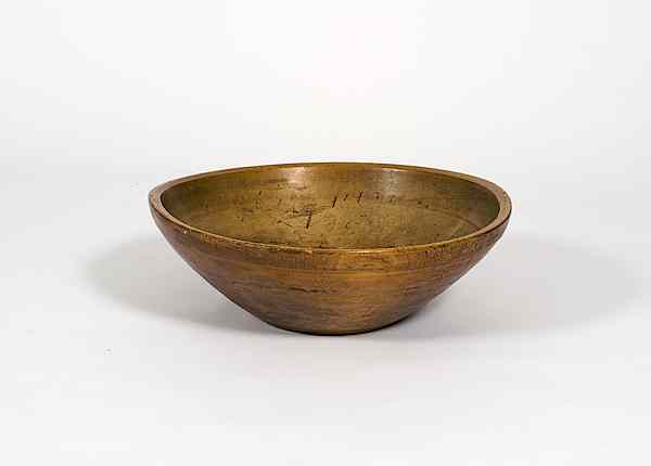 Appraisal: Turned Wood Bowl American probably early th century A turned