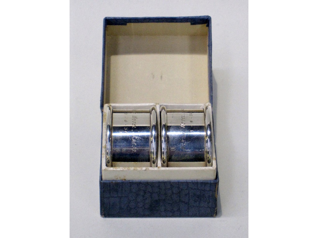 Appraisal: Cased pair of silver napkin rings Birmingham