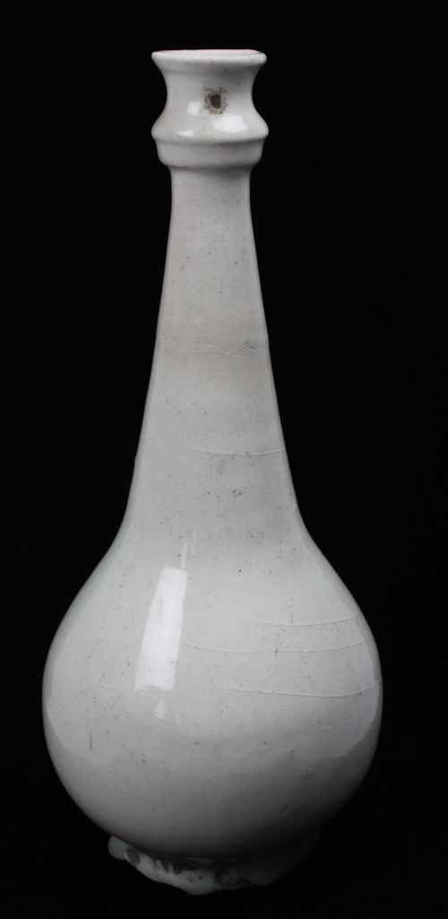 Appraisal: KOREAN WHITE-GLAZED LONG-NECK VASE with a small delicately flaring mouth