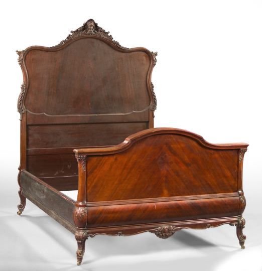 Appraisal: American Late Victorian Four-Piece Mahogany Bedroon Suite ca of Art