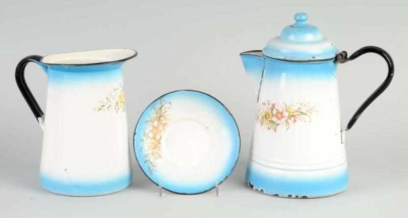 Appraisal: Lot of Blue Stuart-Ware Pieces Description All with floral pattern