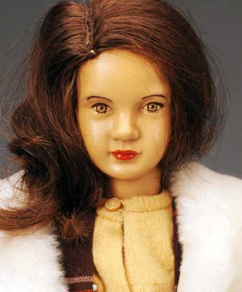 Appraisal: Rare Dewees Cochran Teenage Portrait Doll Description American Ca s