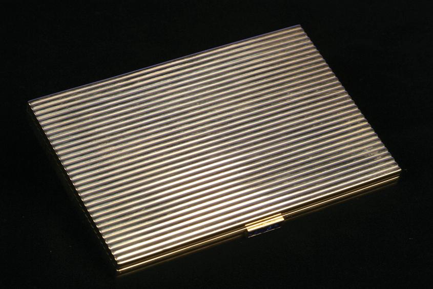 Appraisal: A CARTIER YELLOW GOLD CIGARETTE CASE with overall ribbed decoration