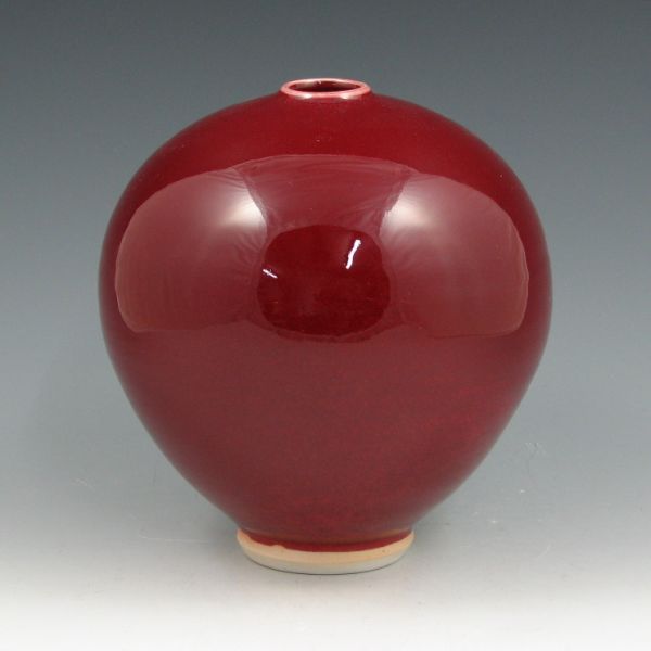 Appraisal: Tom Coleman vase in well known Ox Blood Glaze Noted