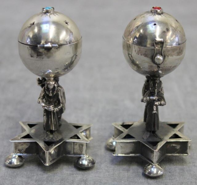 Appraisal: JUDAICA Russian Silver Similar Spice Boxes Both with Star of