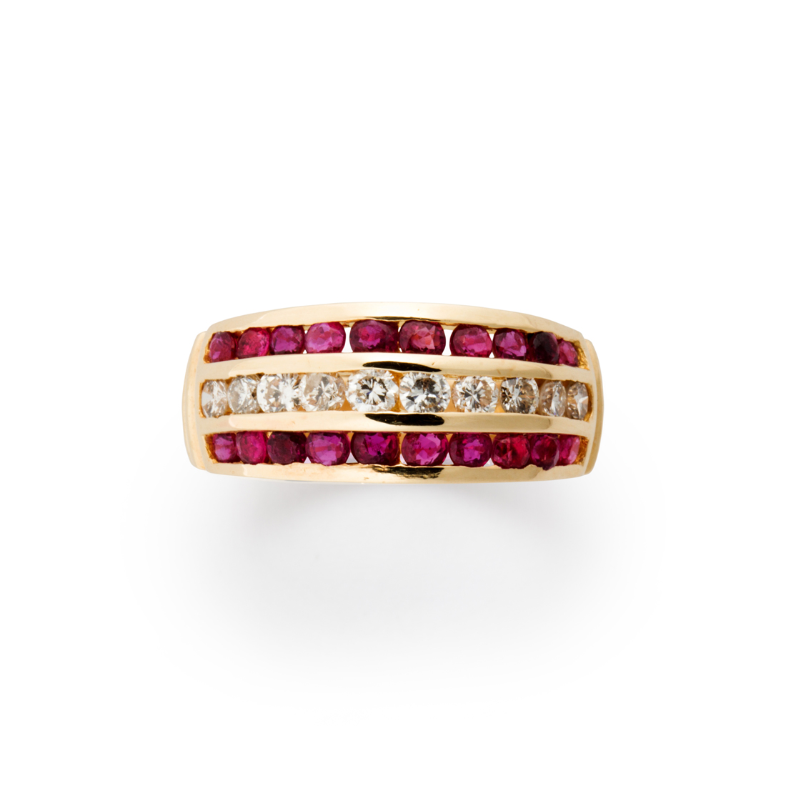 Appraisal: A RUBY DIAMOND AND FOURTEEN KARAT GOLD RING A ruby