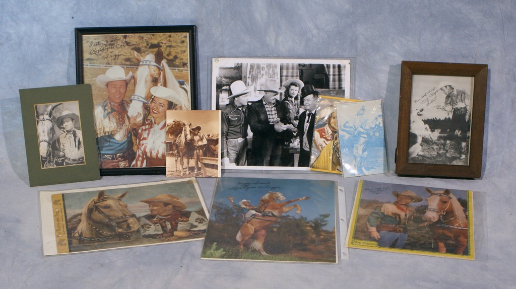 Appraisal: Roy Rogers Dale Evans publicity photos and postcards largest x