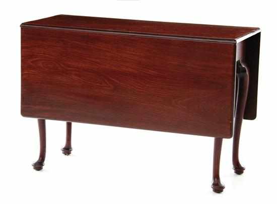 Appraisal: George III mahogany drop-leaf table English th century rectangular top