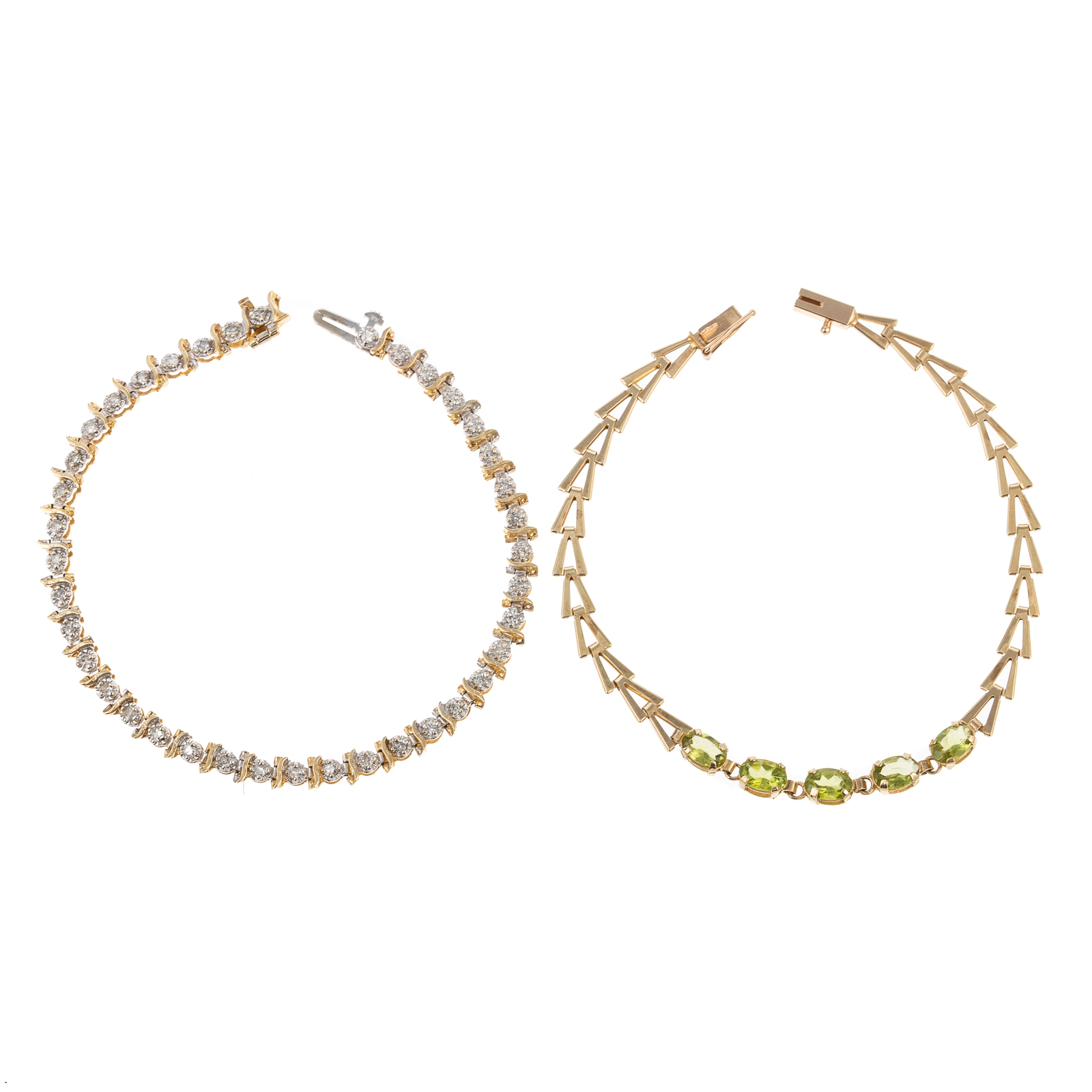 Appraisal: A PAIR OF GEMSTONE DIAMOND LINK BRACELETS K yellow and