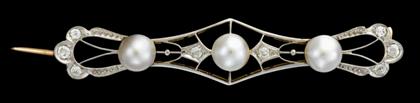 Appraisal: Platinum topped yellow gold pearl and diamond broochSingle bar pin