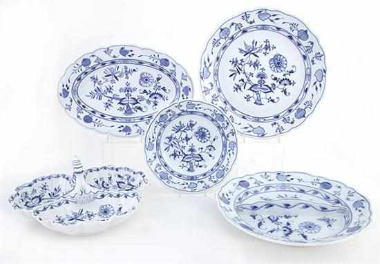 Appraisal: Meissen Blue Onion pattern serving dish and platters first quarter