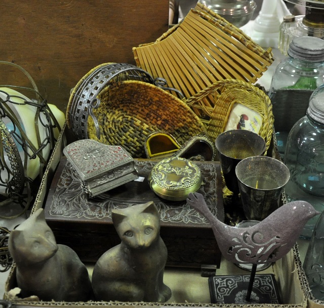 Appraisal: Bx Decorative ItemsIncluding two brass cat door stops high