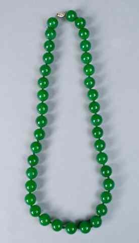 Appraisal: Fine Emerald Green Jade Beaded Necklace uniform beads measuring mm