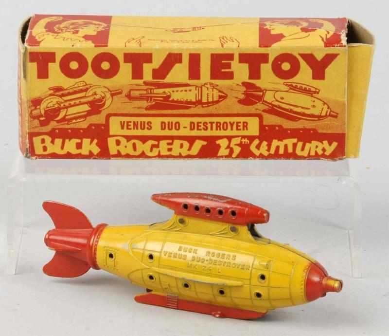 Appraisal: Diecast Tootsietoy Buck Rogers Destroyer Ship Description Marked Venus Duo-Destroyer