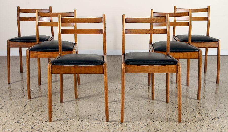 Appraisal: SET ITALIAN MID CENTURY MODERN OAK CHAIRS A set of