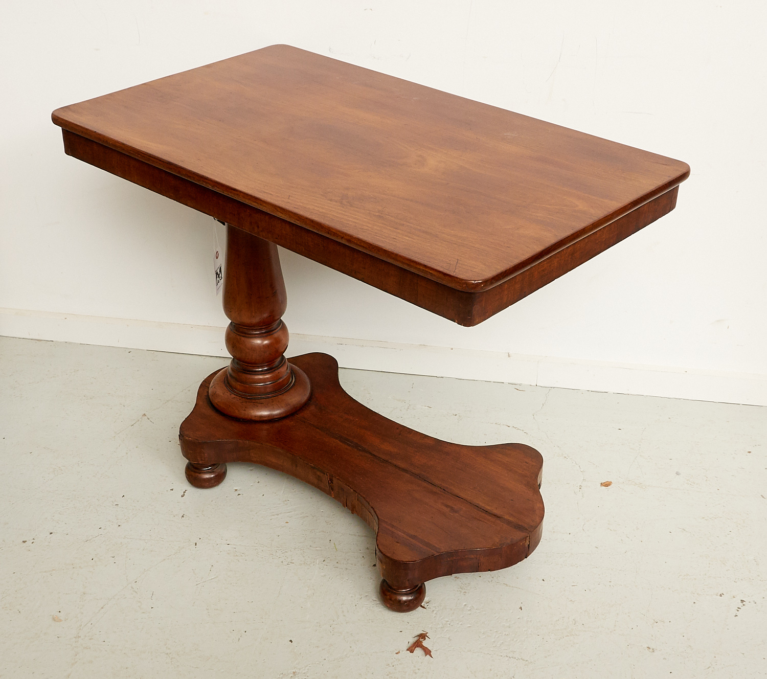 Appraisal: ENGLISH MAHOGANY TELESCOPING INVALID TABLE th c tabletop height adjusts