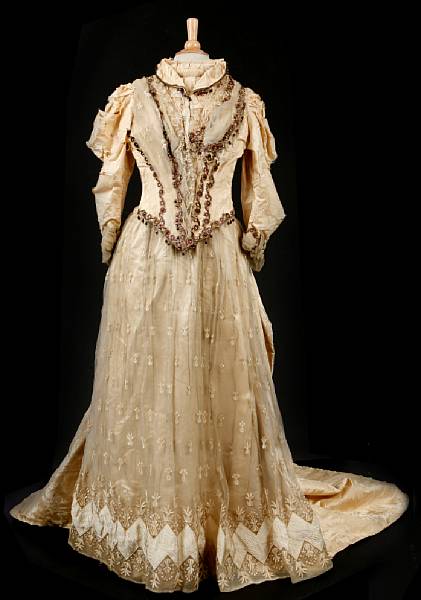 Appraisal: A collection of antique ladies clothing comprising a linen riding