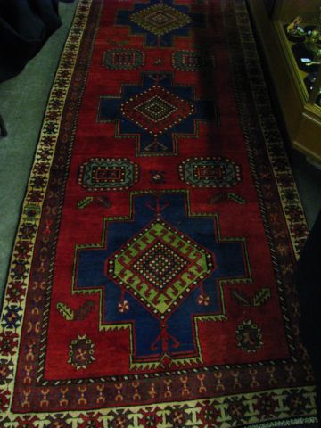 Appraisal: Oriental Heriz style area rug x