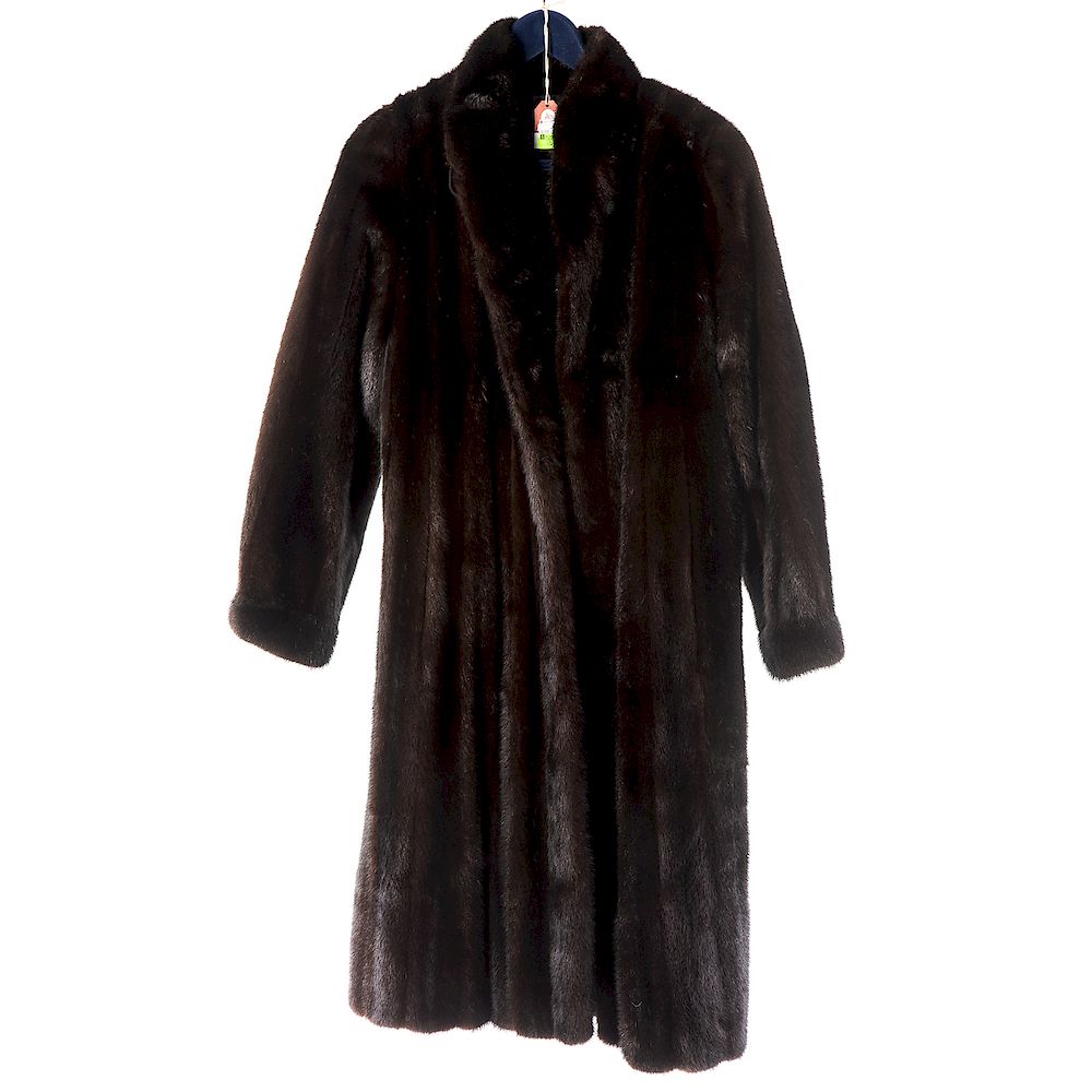 Appraisal: A Ladies Dark Brown Mink Coat J Allan of Towson